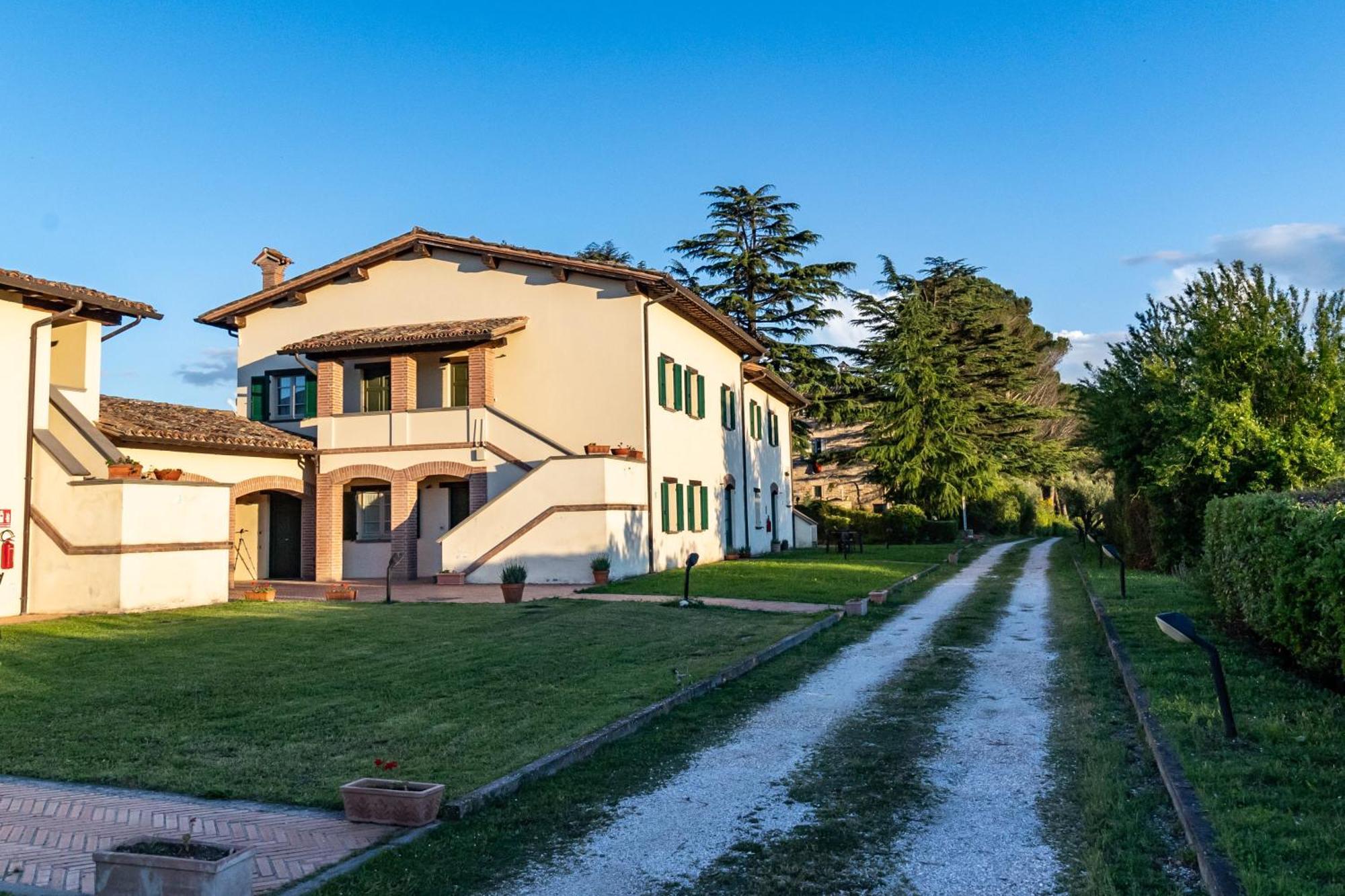 Tenuta Borgo San Michele Gubbio Exterior foto