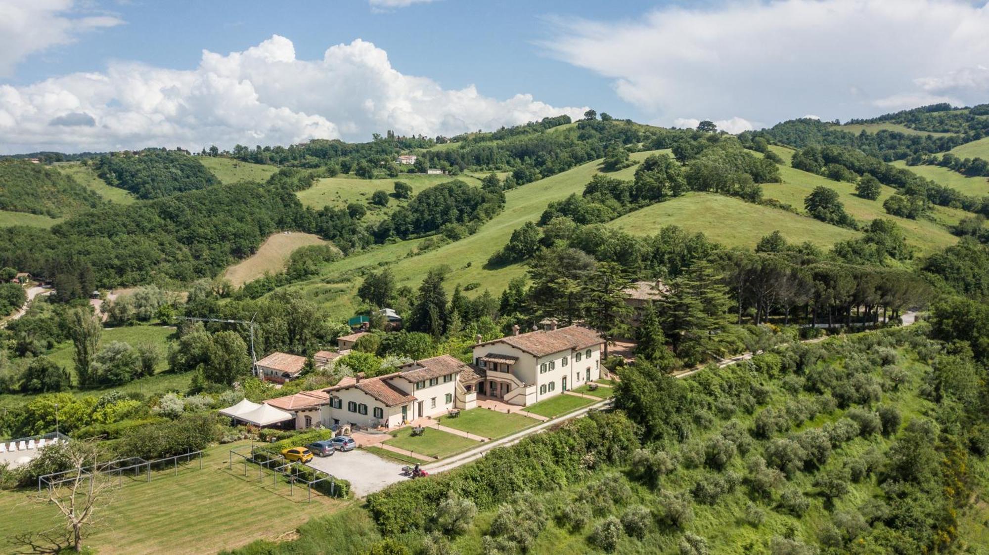 Tenuta Borgo San Michele Gubbio Exterior foto