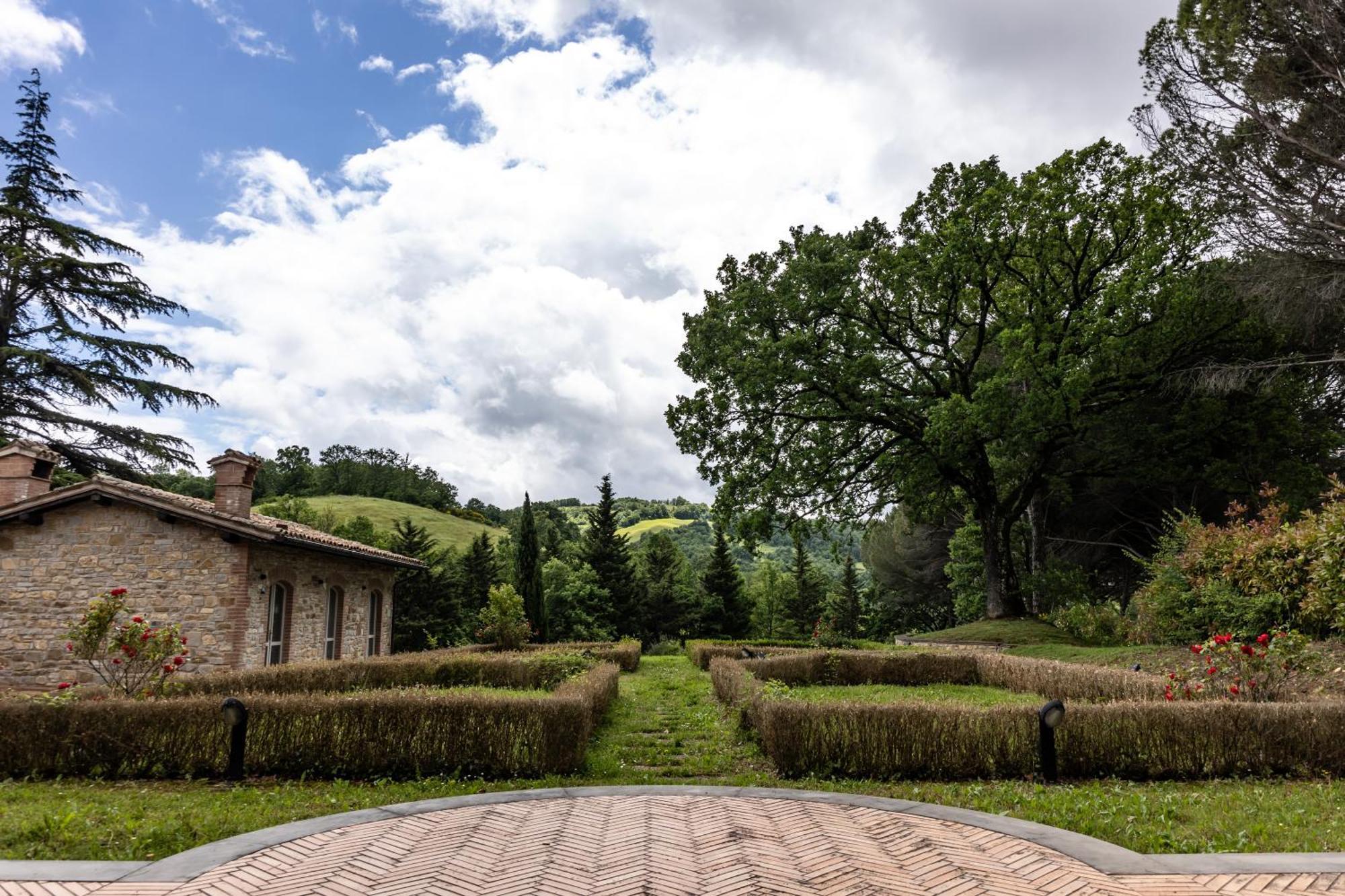 Tenuta Borgo San Michele Gubbio Exterior foto