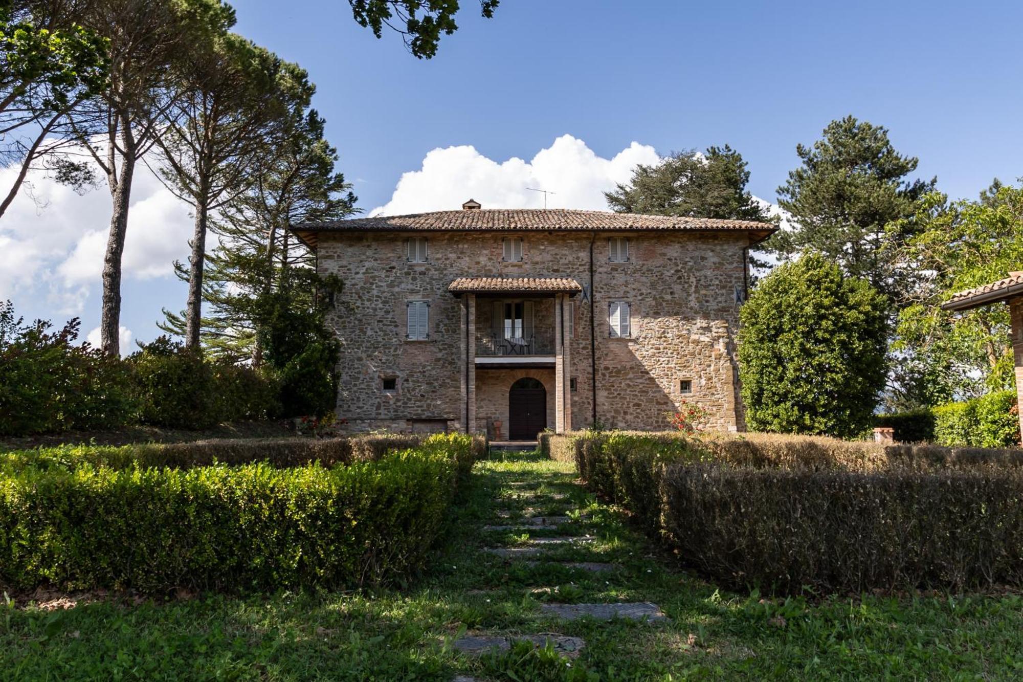 Tenuta Borgo San Michele Gubbio Exterior foto